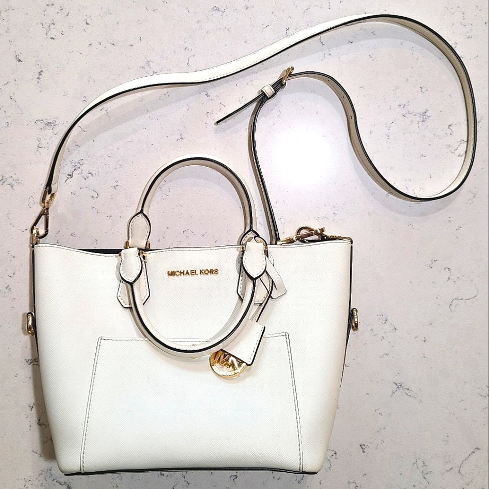 EUC Michael Kors Leather Purse w/ Crossbody